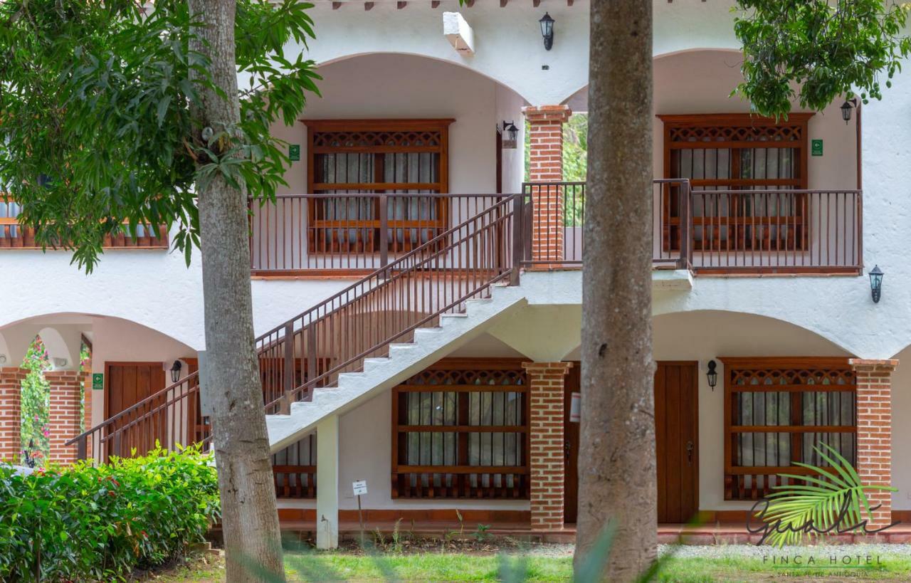 Finca Hotel Guali Santafe Santa Fe de Antioquia Exteriör bild